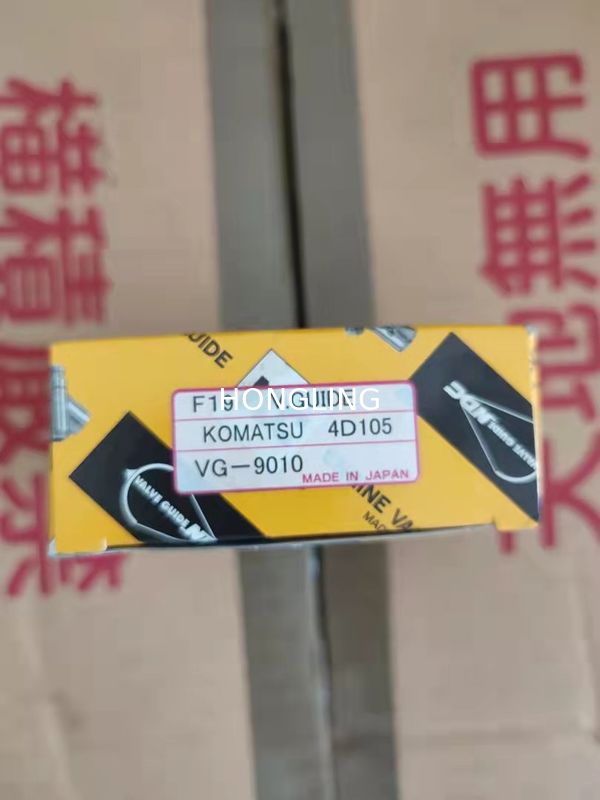 4D105 6D105 6136-19-1330 Komatsu Excavator Engine Parts Valve Guide